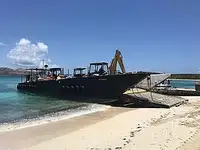 Десантен кораб, танкер за продажба