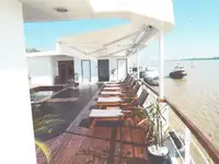 Круизен кораб за продажба