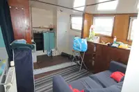 Баржа за продажба