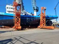 Буксир за продажба