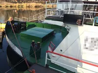 Контейнеровоз за продажба