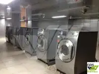 Плаващ хотел за продажба