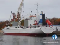 Хладилен кораб за продажба
