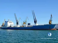 Хладилен кораб за продажба
