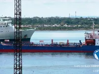 Танкер за нефт/химикали за продажба