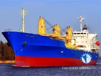Хладилен кораб за продажба