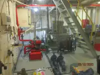 Хладилен кораб за продажба