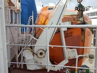 Изследователски кораб за продажба