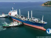 Хладилен кораб за продажба