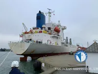 Хладилен кораб за продажба