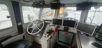 Контейнеровоз за продажба