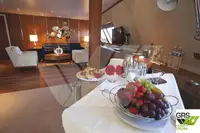 Круизен кораб за продажба