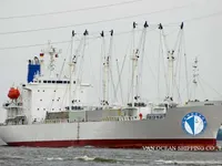 Хладилен кораб за продажба