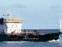 Танкер за нефт/химикали за продажба