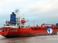 Танкер за нефт/химикали за продажба