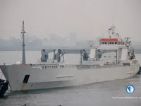 Хладилен кораб за продажба