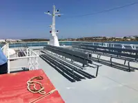 Десантен кораб, танкер за продажба