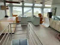 Кораб за доставки за продажба
