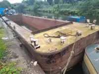 Баржа за продажба