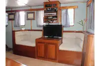 Круизен кораб за продажба