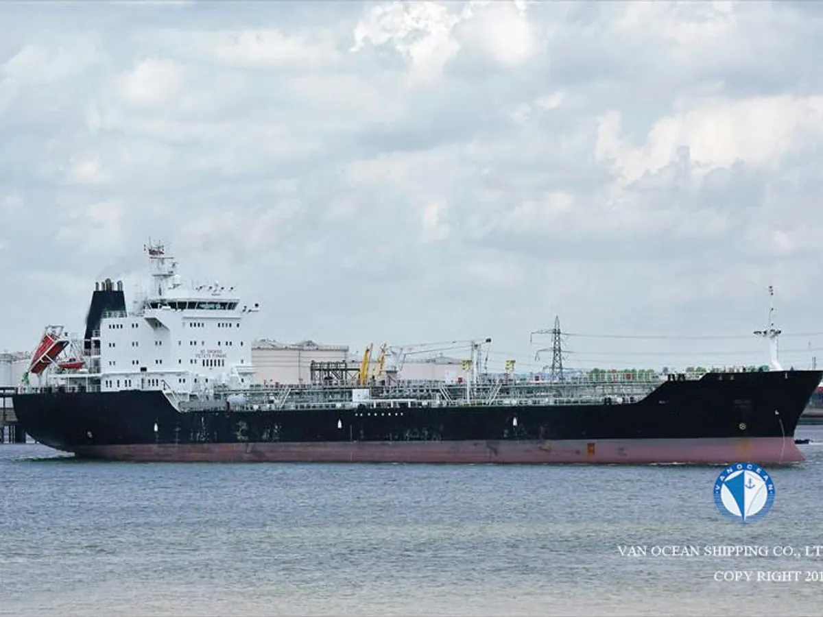 Танкер за нефт/химикали за продажба