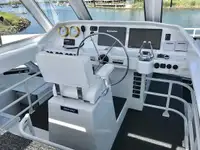 Катамаран за продажба