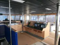 Контейнеровоз за продажба