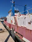 Буксир за продажба