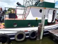 Буксир за продажба