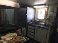 Хладилен кораб за продажба