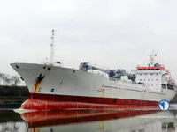 Хладилен кораб за продажба