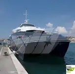 Пътнически кораб за продажба