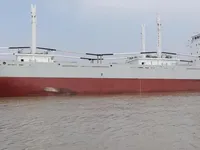 Хладилен кораб за продажба
