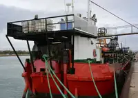Баржа за продажба