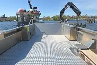Катамаран за продажба