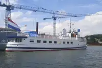Пътнически кораб за продажба