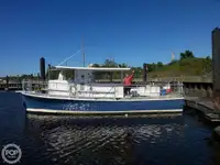 Круизен кораб за продажба