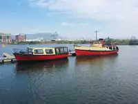 Пътнически кораб за продажба