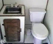 Круизен кораб за продажба
