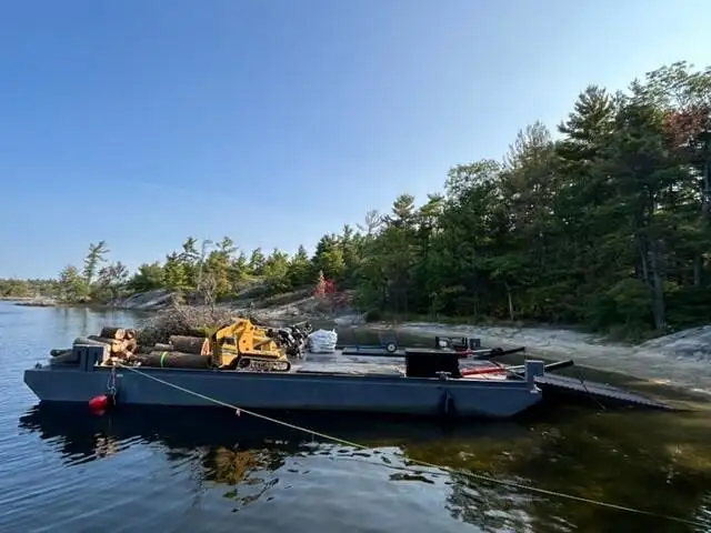 Баржа за продажба