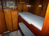 Буксир за продажба