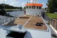 Баржа за продажба