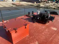 Буксир за продажба