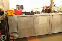 Ферибот за продажба