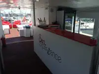 Круизен кораб за продажба