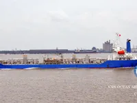 Танкер за нефт/химикали за продажба