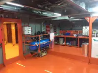 Круизен кораб за продажба