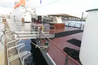 Баржа за продажба