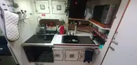 Контейнеровоз за продажба