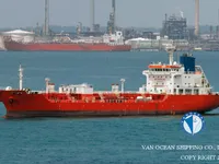 Танкер за нефт/химикали за продажба